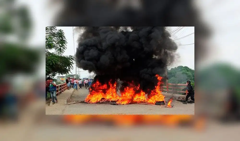 Tumbes: Moradores de Aguas Verdes bloquearon vía internacional por la falta de agua [VIDEO]