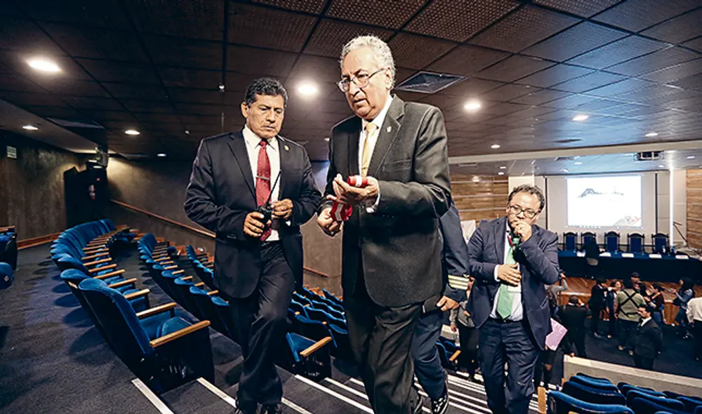 Lecaros. Titular del Poder Judicial negó haber conversado con César Hinostroza, pero luego admitió que sí lo hizo. (Foto: Manuel Berrios) Lecaros. Titular del Poder Judicial negó haber conversado con César Hinostroza, pero luego admitió que sí lo hizo. (Foto: Manuel Berrios)