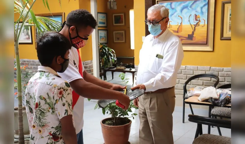 Adolescente tambograndino será becado por el municipio. (Municipalidad de Tambogrande)