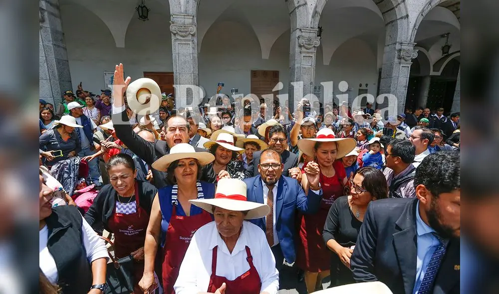 ENTREGA TITULO CIUDAD CREATIVA UNESCO ENTREGA TITULO CIUDAD CREATIVA UNESCO