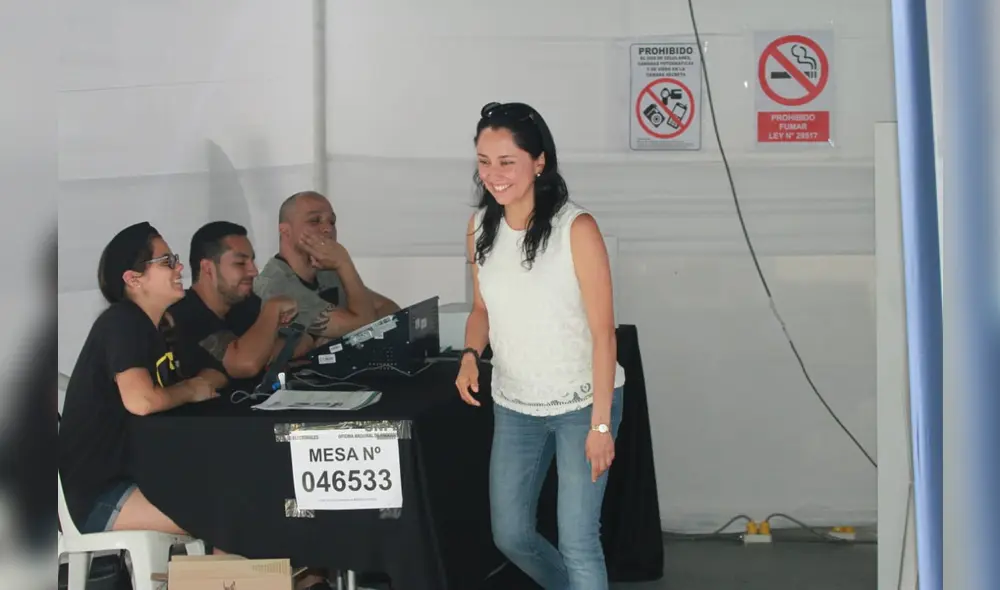 Nadine Heredia acudió también a votar en el marco de las elecciones congresales 2020. Foto: Virgilio Grajeda / La República.
