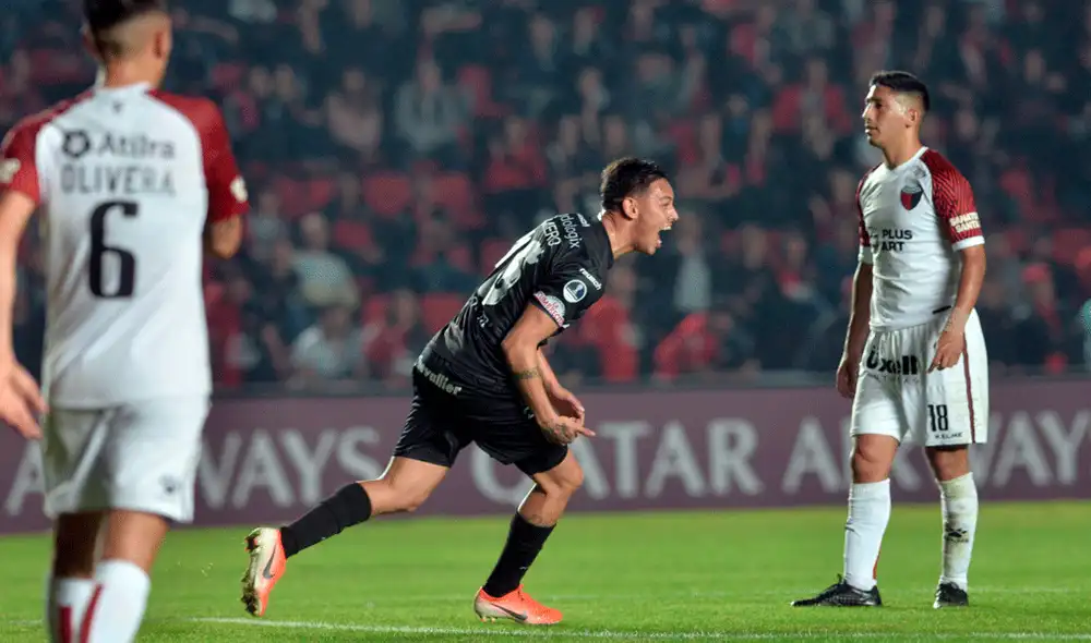 Sigue aquí EN VIVO Colon vs. Argentinos Juniors por los octavos de final de la Copa Sudamericana 2019. | Foto: EFE