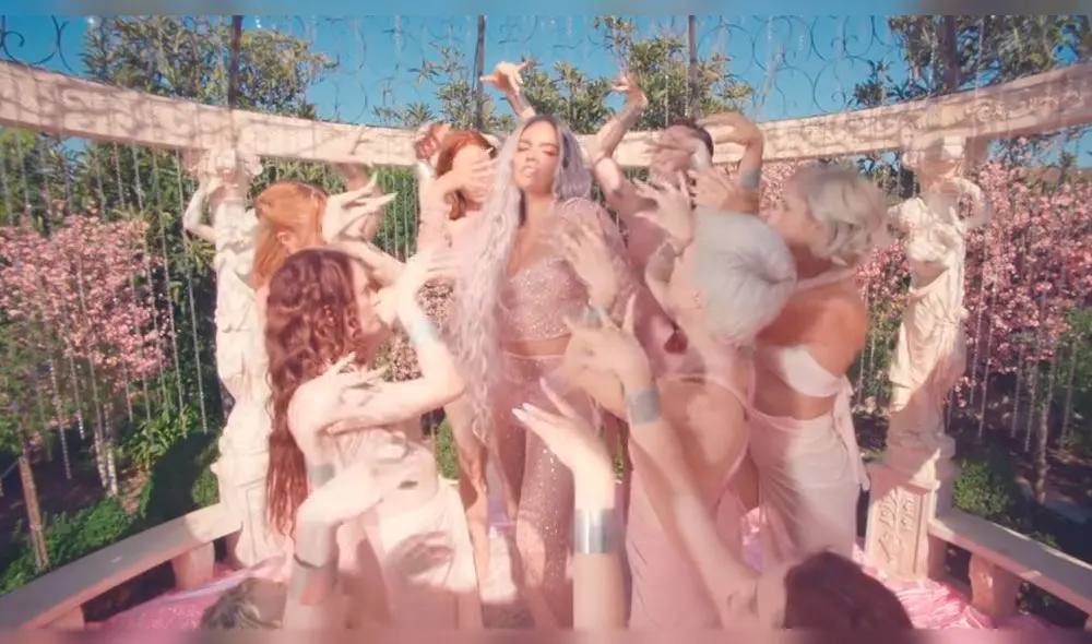 Karol G deja estupefacto a Anuel AA con sugerente atuendo [VIDEO]