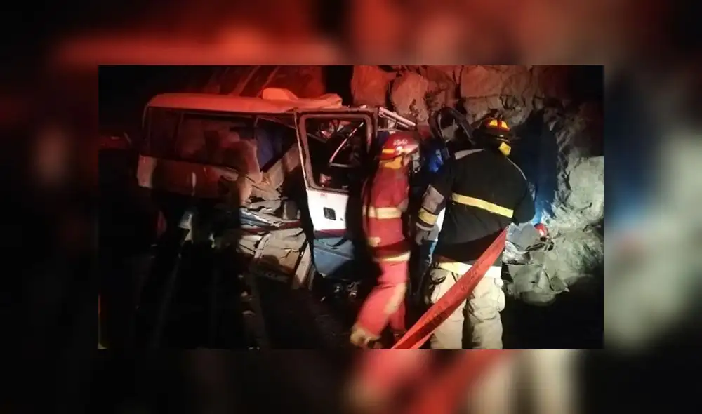 Accidente ocurrió a la altura de Obrajillo cuando familias regresaban de viaje turístico. (Foto: Difusión)