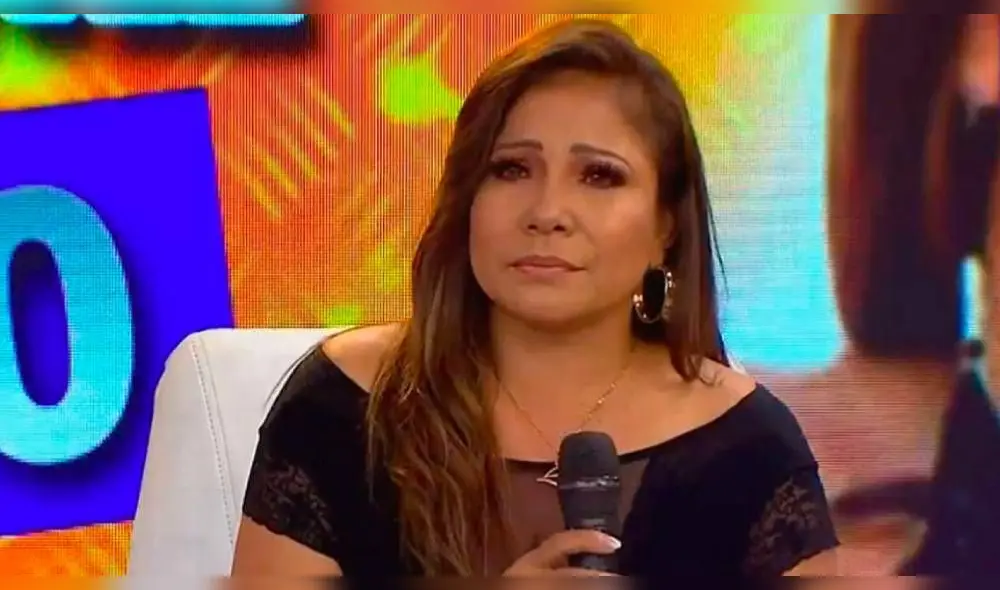La ‘Faraona de la cumbia’, reveló a las cámaras de ‘Magaly TV, la firme’ que de un momento a otro comenzó a experimentar extraños síntomas (Foto: Difusión)