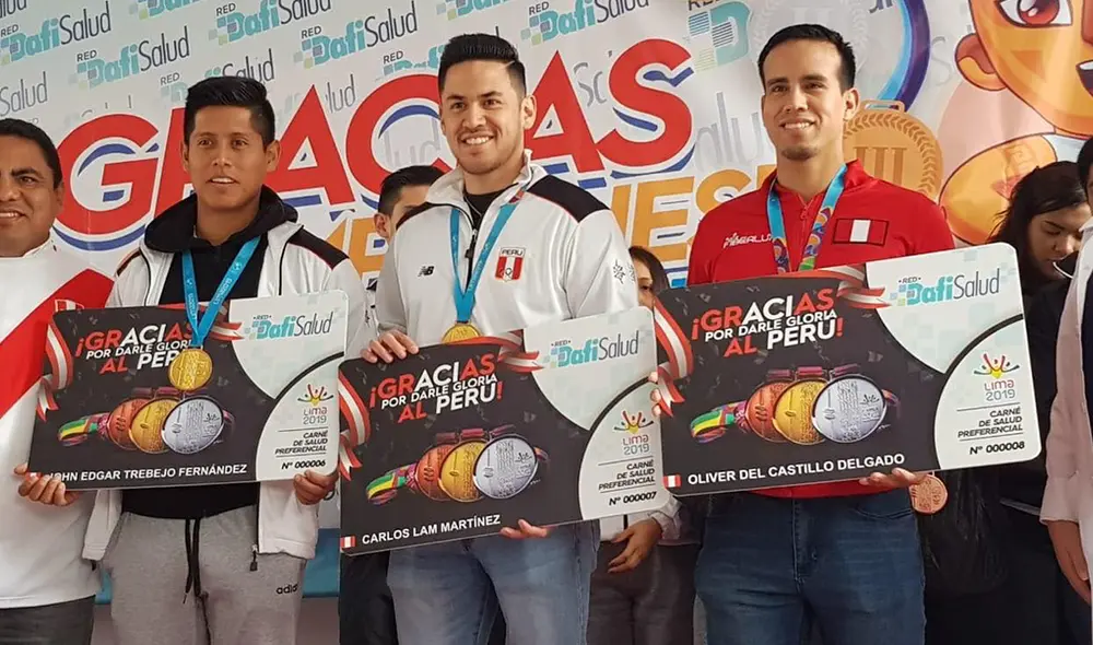 Medallistas en los Juegos Lima 2019 fueron premiados con laptops y beneficios en salud por clínica privada. (FOTO: Jessica Merino).