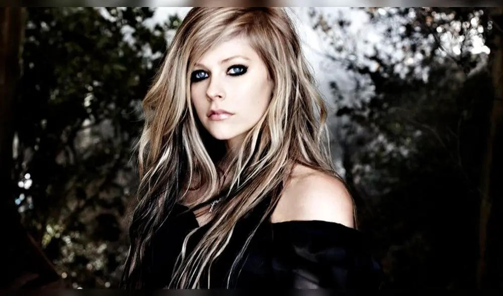 La cantante presentó material audiovisual que marca una nueva etapa en su carrera artística La cantante presentó material audiovisual que marca una nueva etapa en su carrera artística