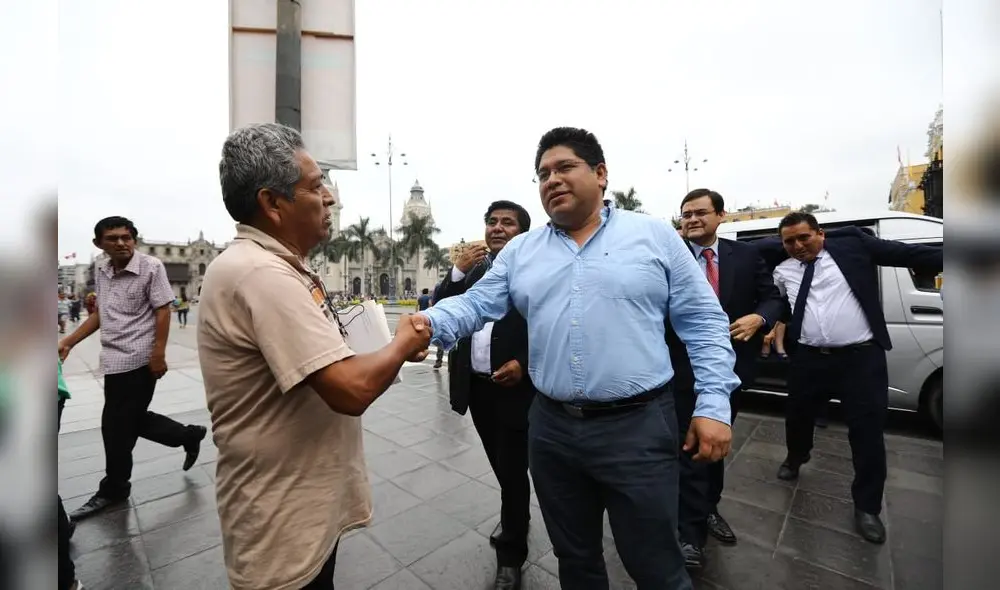 Rennán Espinoza encabezó la lista de Somos Perú por Lima. Foto: Jorge Cerdán / La República Rennán Espinoza encabezó la lista de Somos Perú por Lima. Foto: Jorge Cerdán / La República