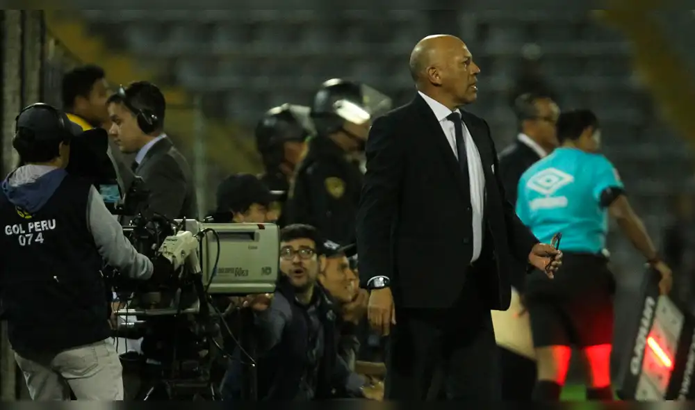 Roberto Mosquera es elegido entre los 10 mejores DT's de Sudamérica [VIDEO]