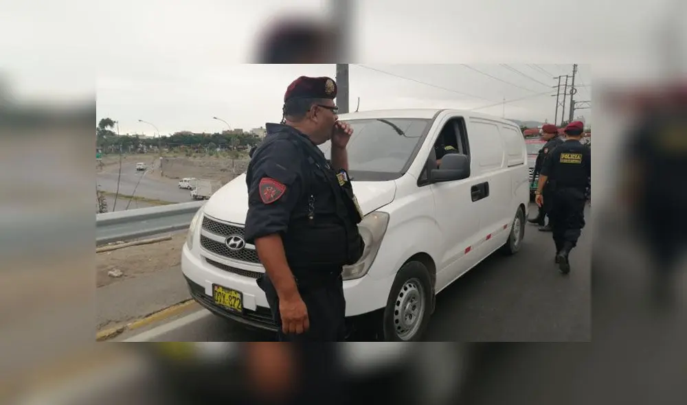 Se presume que la sustancia encontrada dentro de las cajas es clorhidrato de cocaína. Se presume que la sustancia encontrada dentro de las cajas es clorhidrato de cocaína.