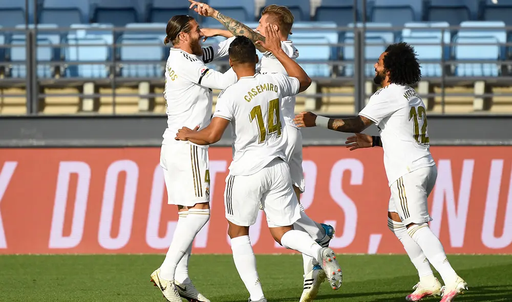 Toni Kroos marcó un golazo en el regreso del Real Madrid en LaLiga Santander. | Foto: AFP