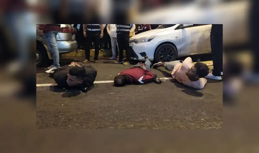 Capturan extranjeros armados con un croquis de un banco frente a Plaza Norte Capturan extranjeros armados con un croquis de un banco frente a Plaza Norte