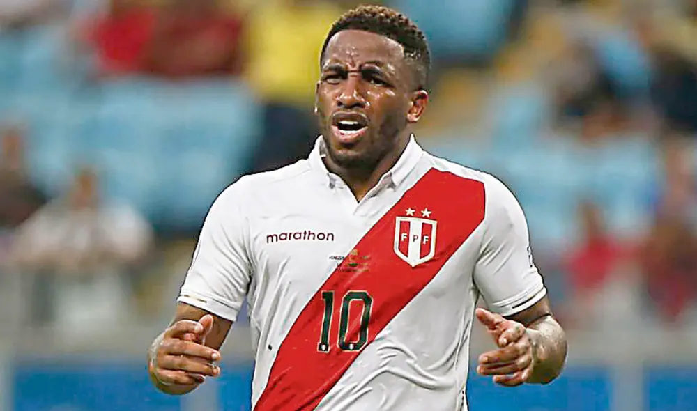 Jefferson Farfán recordó cuando jugó en otra posición. | Foto: EFE Jefferson Farfán recordó cuando jugó en otra posición. | Foto: EFE