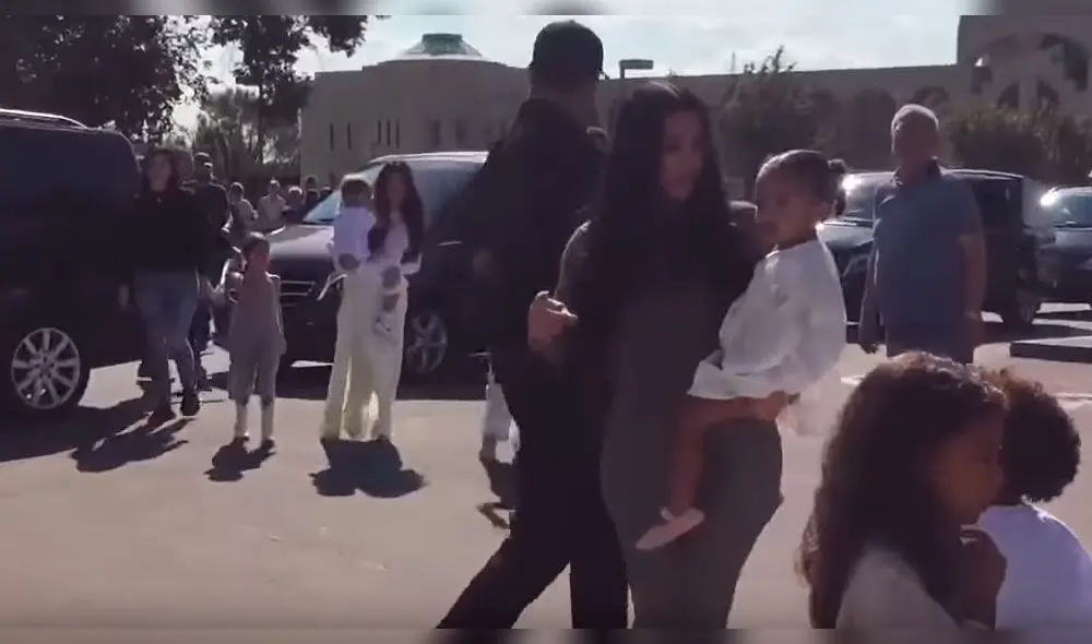 Kim Kardashian visita Armenia y bautiza a sus hijos Kim Kardashian visita Armenia y bautiza a sus hijos