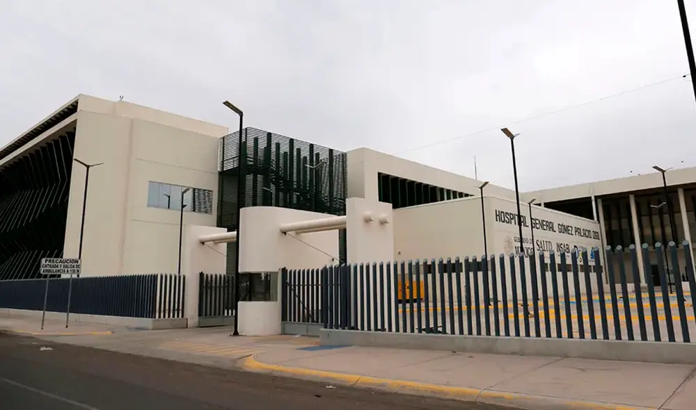 El hombre de 27 años se encontraba retrocediendo su vehículo, cuando impactó contra el cuerpo de hija. Foto: Grupo Milenio / Rolando Riestra El hombre de 27 años se encontraba retrocediendo su vehículo, cuando impactó contra el cuerpo de hija. Foto: Grupo Milenio / Rolando Riestra