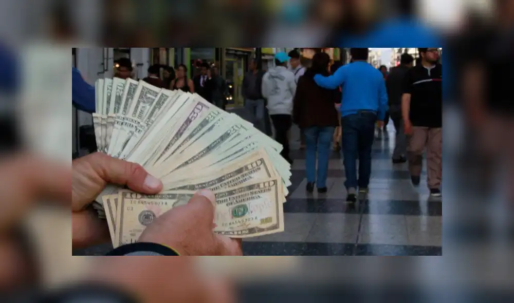 Precio del dólar: compra y venta de hoy lunes 1 de enero de 2018