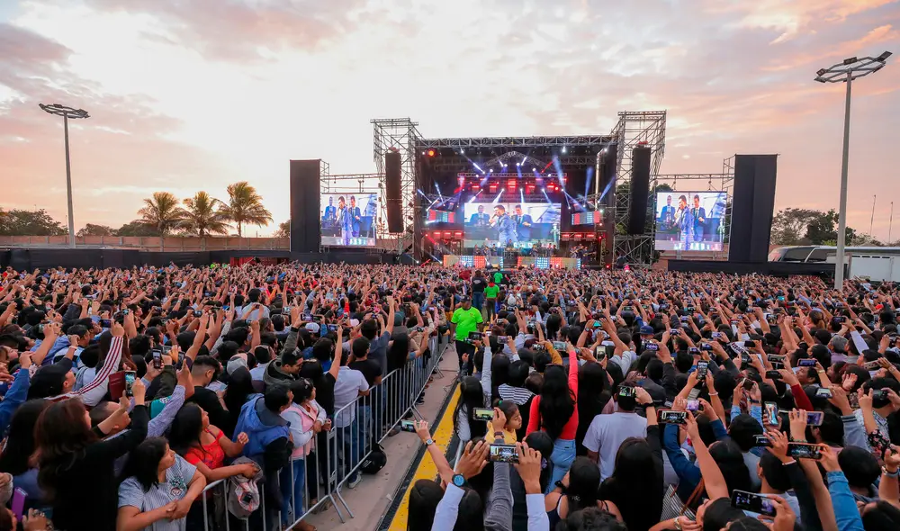 Grupo 5 en homenaje a Elmer Yaipén