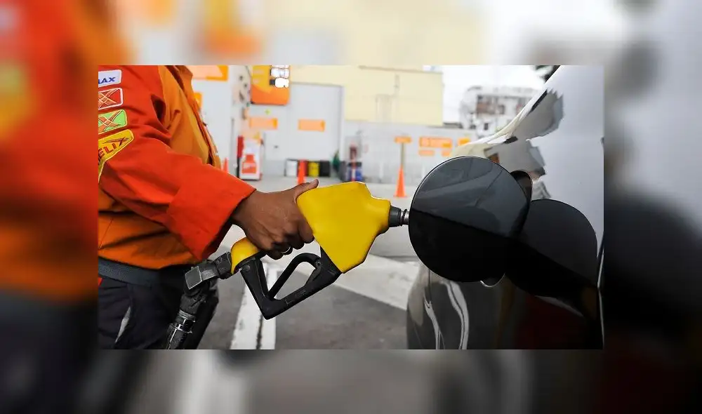 ¿Cuántos litros de gasolina puedo comprar con un salario promedio en el Perú? ¿Cuántos litros de gasolina puedo comprar con un salario promedio en el Perú?