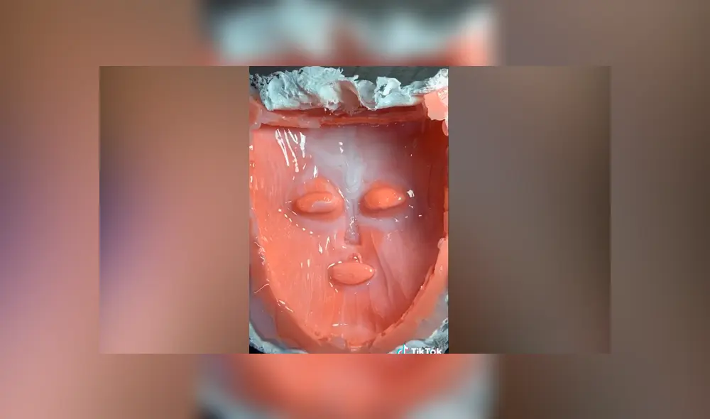 Desliza las imágenes para ver todo el proceso que siguió este joven escultor para crear su réplica de La máscara de Jim Carrey. Foto: Malcolm Hofmann/TikTok