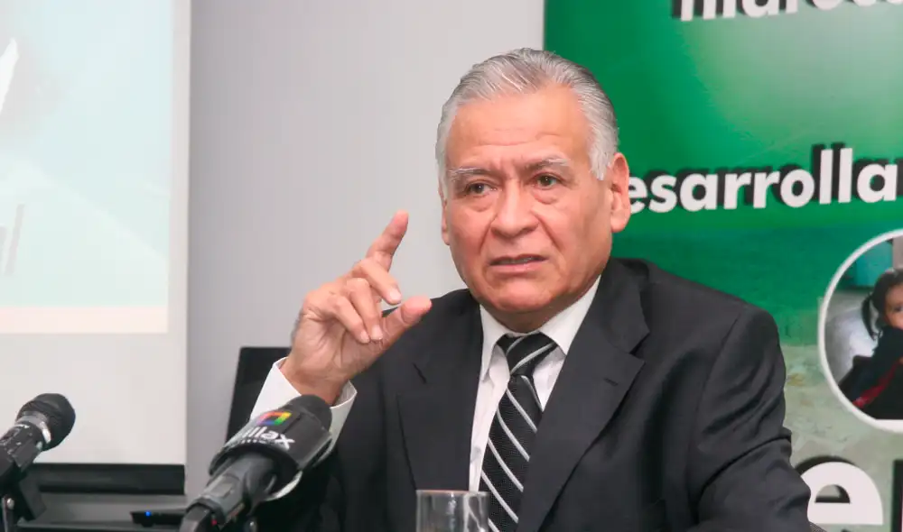 Aurelio Ochoa Alencastre.