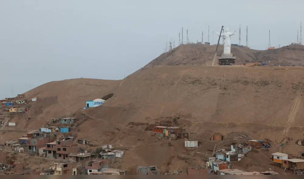Piden firmas para retirar el Cristo del Pacífico del Morro Solar [FOTOS]