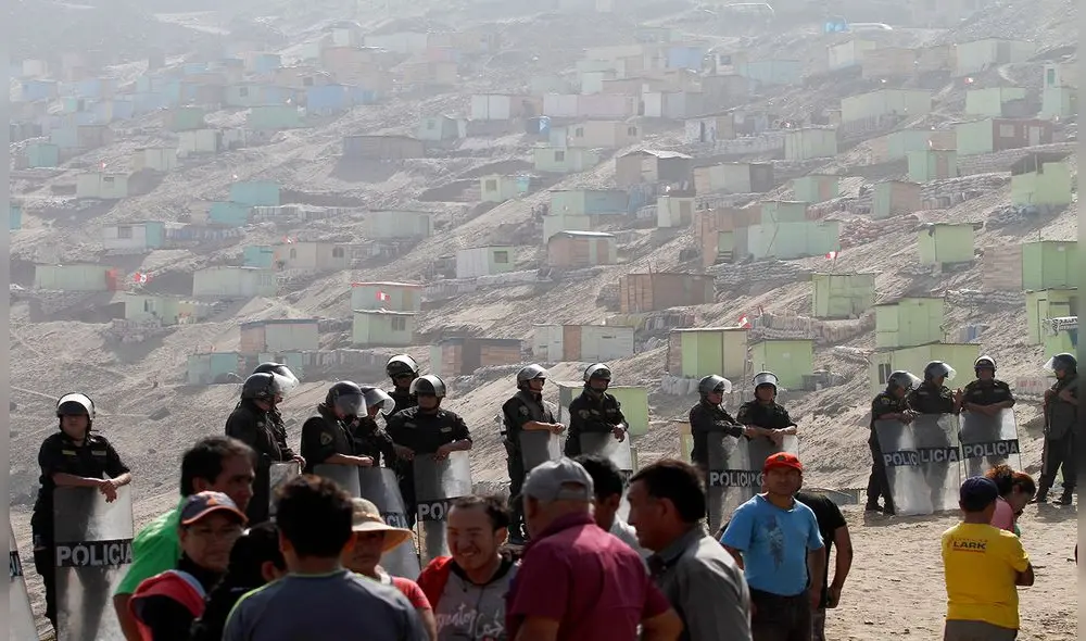 Puente Piedra: invasores de terrenos en asentamiento humano en Zapallal [FOTOS]