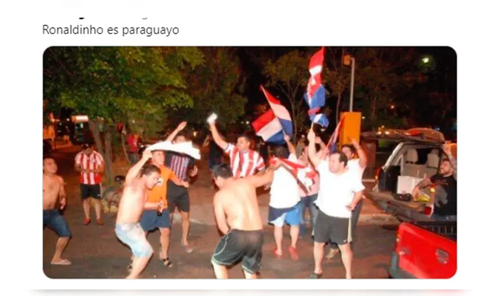 Ronaldinho es víctima d divertidos memes tras usar identificación falsa en Paraguay.
