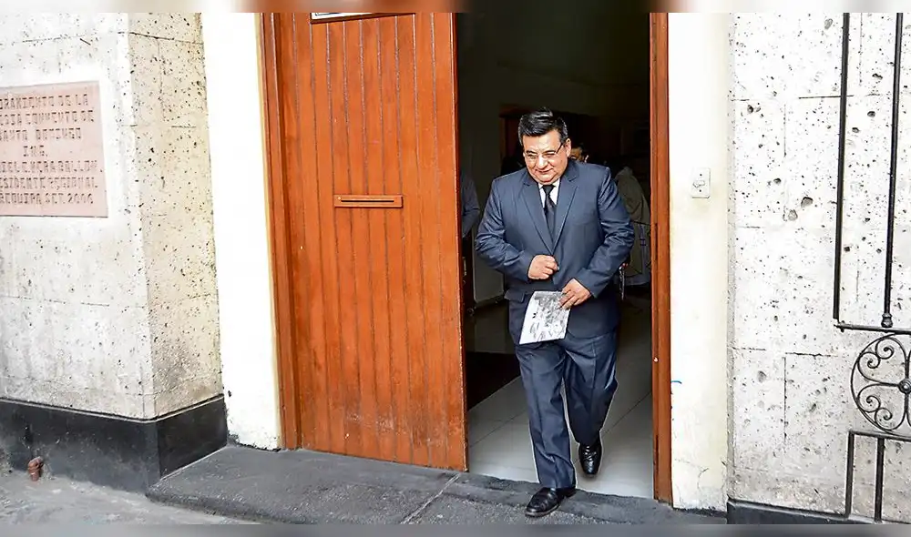 Alcalde de Yanahuara es acusado de apropiarse de S/ 13 mil durante campaña