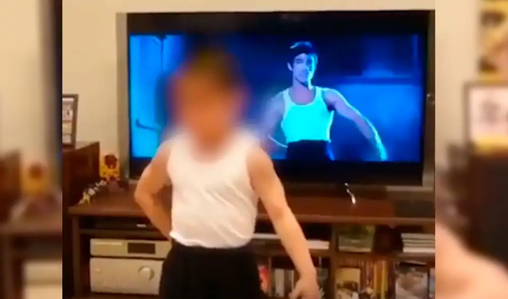 El pequeño recreó una de las escenas de batalla de Bruce Lee. Foto: Captura/Facebook/Geek del Cine El pequeño recreó una de las escenas de batalla de Bruce Lee. Foto: Captura/Facebook/Geek del Cine