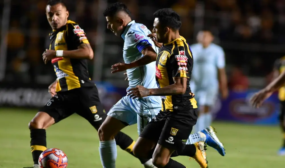 Sigue aquí EN VIVO ONLINE el Bolívar vs. The Strongest por la jornada 23 de la Liga Boliviana 2019. | Foto: @Opinion_Bolivia