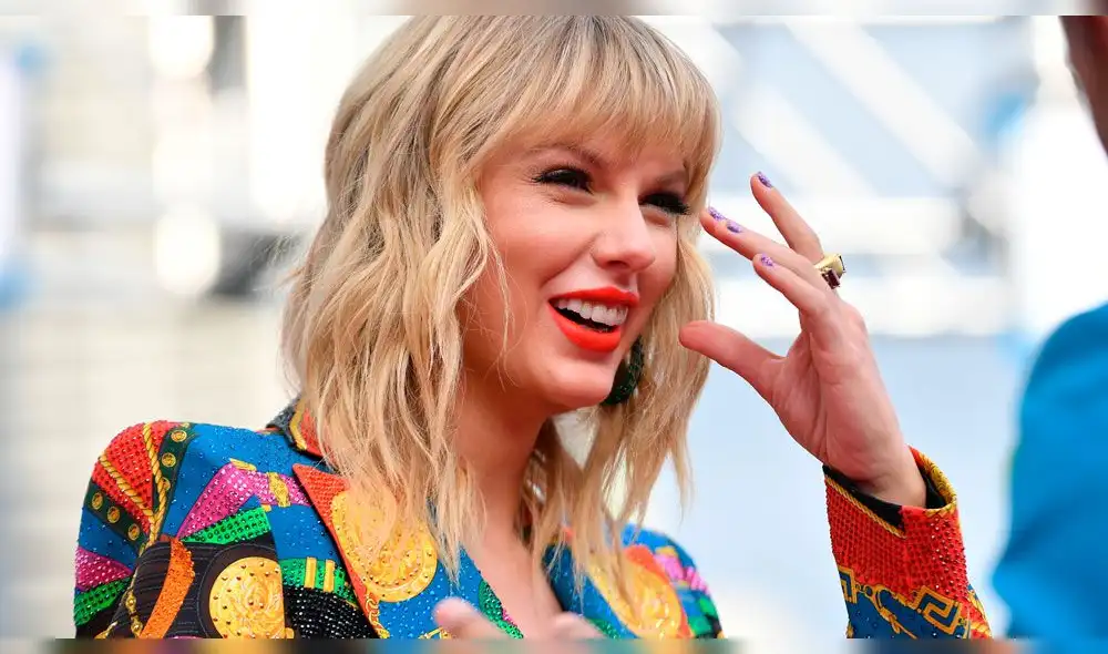 Taylor Swift, Twitter