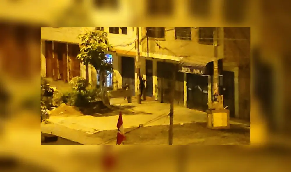 El Redmi Note 9 Pro de Xiaomi tiene 4 cámaras, de las cuales la principal tiene un sensor de 64MP. Esta es la prueba fotográfica en la noche. Foto: Daniel Robles.