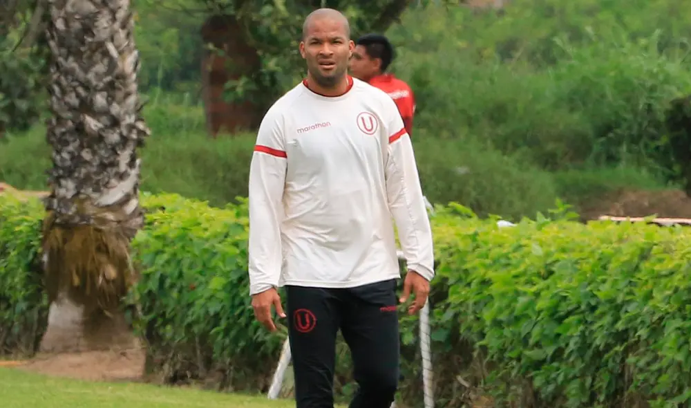 Jean Ferrari confirmó que Alberto Rodríguez no seguirá en Universitario de Deportes. | Foto: GLR Jean Ferrari confirmó que Alberto Rodríguez no seguirá en Universitario de Deportes. | Foto: GLR