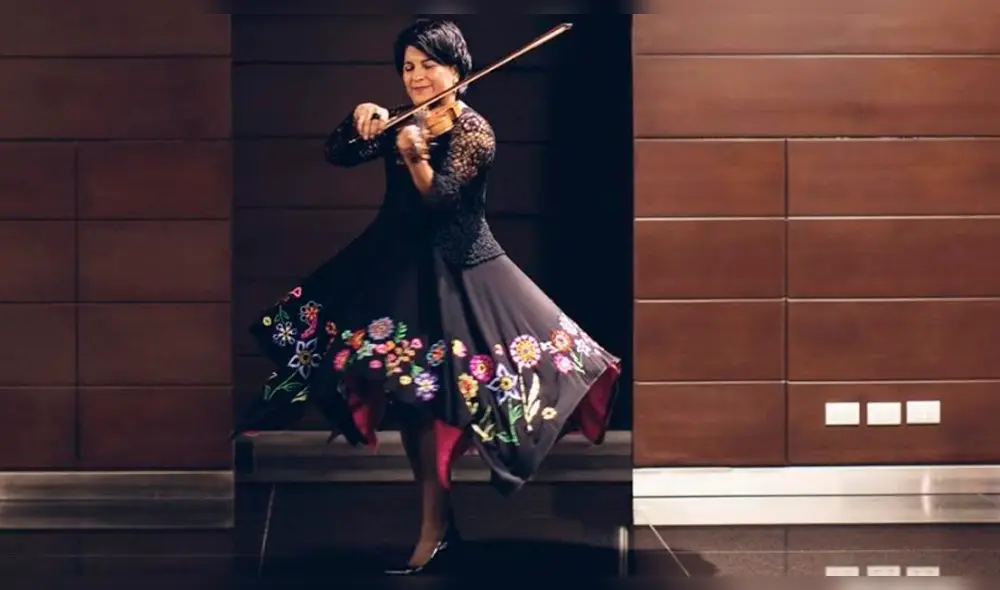 María Elena Pacheco y Ernesto Hermoza presentan su show “Qué Lisura” María Elena Pacheco y Ernesto Hermoza presentan su show “Qué Lisura”