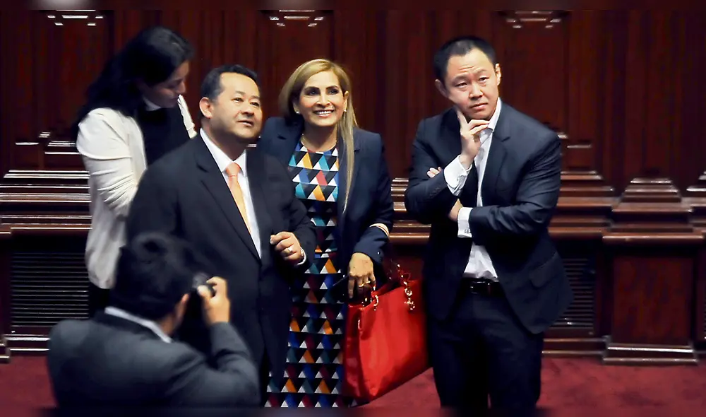 “La Mototaxi” planea expulsar a congresistas de “Los Vengadores” “La Mototaxi” planea expulsar a congresistas de “Los Vengadores”