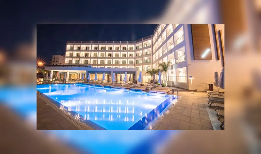 Niña se ahogó en una piscina mientras su madre conversaba por teléfono Niña se ahogó en una piscina mientras su madre conversaba por teléfono