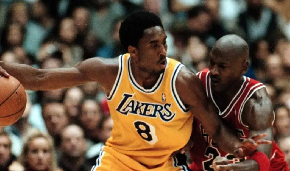 Michael Jordan y Kobe Bryant se enfrentaron por primera vez en 1997. Foto: NBA