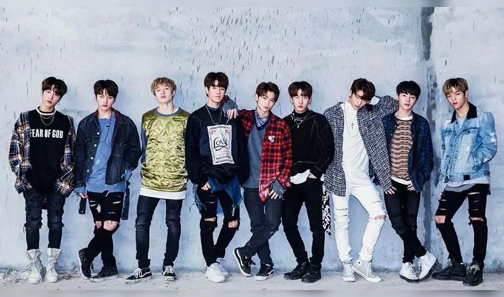 Stray KIds debutó en el 2017 con su EP de título "Mixtape". Stray KIds debutó en el 2017 con su EP de título "Mixtape".