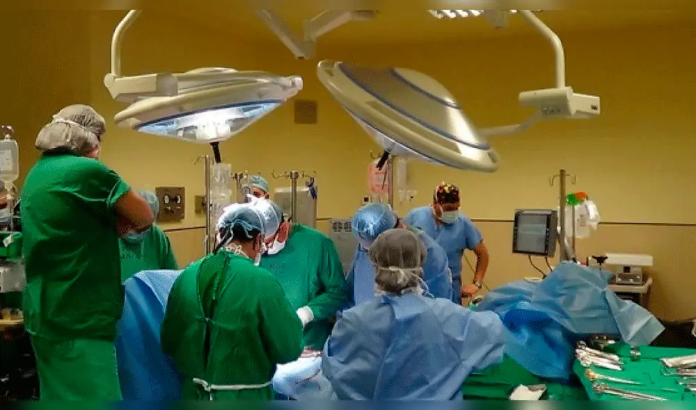 Usó juguete sexual de 20 centímetros y acabó en el hospital [FOTO]