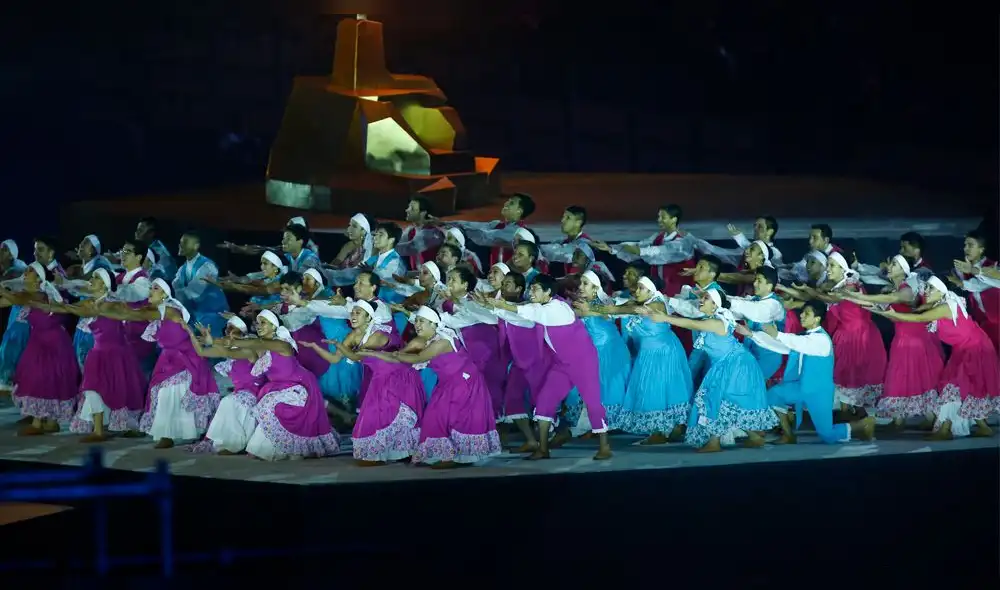 Gian Marco entonó “Contigo Perú” y emocionó a miles en la clausura de Lima 2019 [VIDEOS]