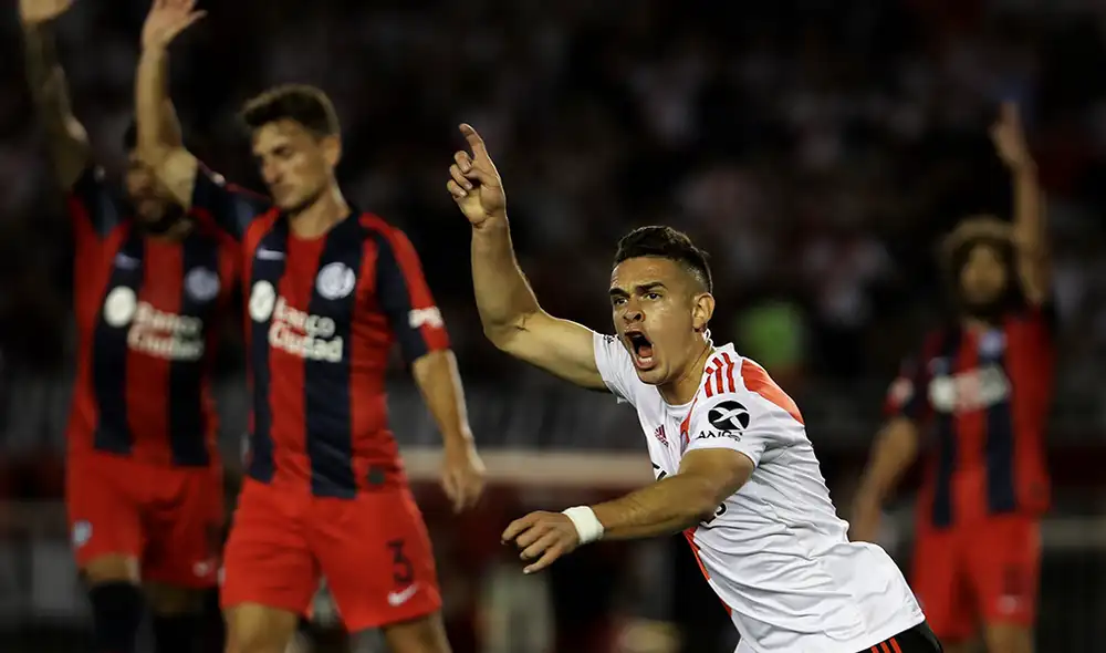 River Plate y San Lorenzo se enfrentan en el Monumental por la fecha 16 de la Superliga Argentina. | Foto: AFP River Plate y San Lorenzo se enfrentan en el Monumental por la fecha 16 de la Superliga Argentina. | Foto: AFP