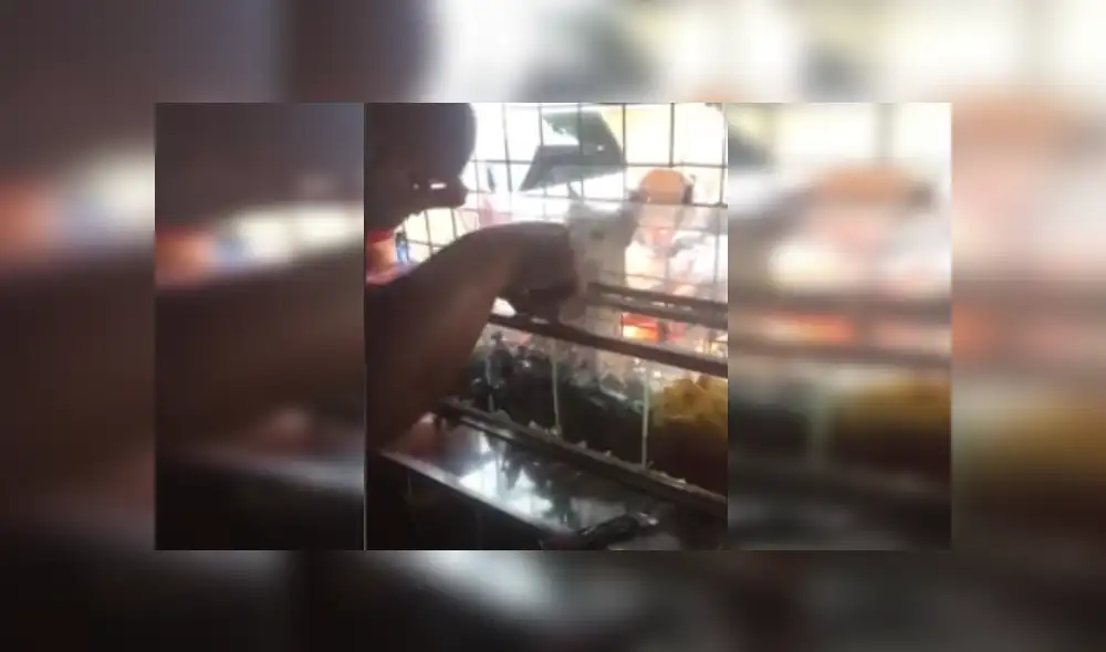 Desliza las imágenes para ver más detalles de esta cómica escena que es viral en Facebook. Desliza las imágenes para ver más detalles de esta cómica escena que es viral en Facebook.