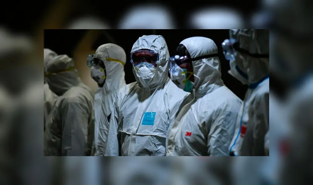 Personal que se dedica a desinfectar la ciudad de Bangkok. (Fuente: SOPA Ima) Personal que se dedica a desinfectar la ciudad de Bangkok. (Fuente: SOPA Ima)