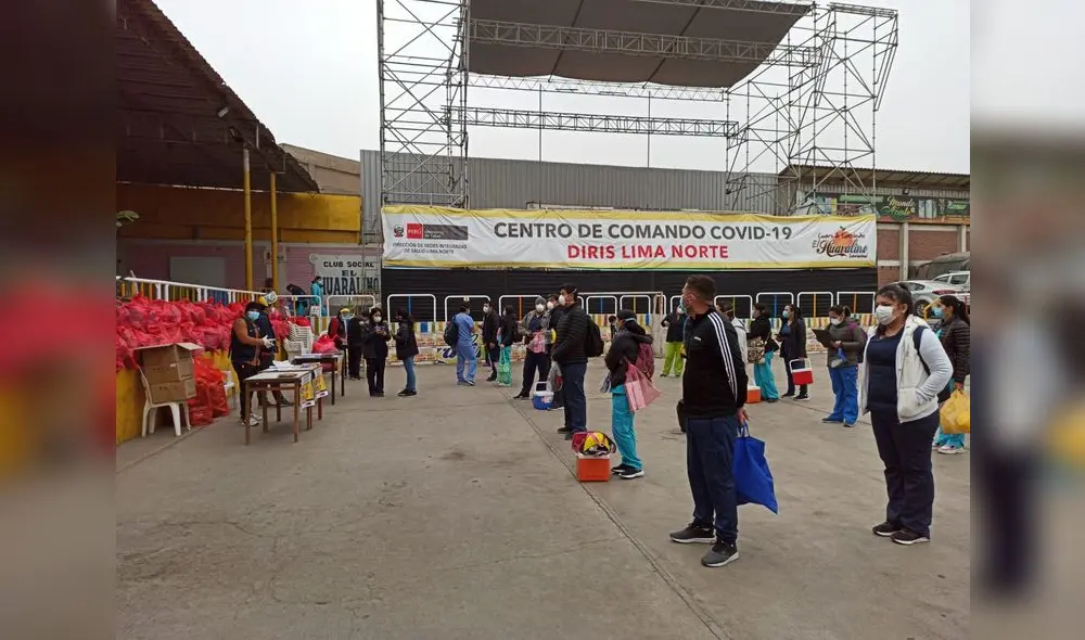 Personal de Diris Lima Norte entrega pulsoxímetros a familiares de pacientes con COVID-19. Foto: Joel Robles / URPI - GLR. Personal de Diris Lima Norte entrega pulsoxímetros a familiares de pacientes con COVID-19. Foto: Joel Robles / URPI - GLR.