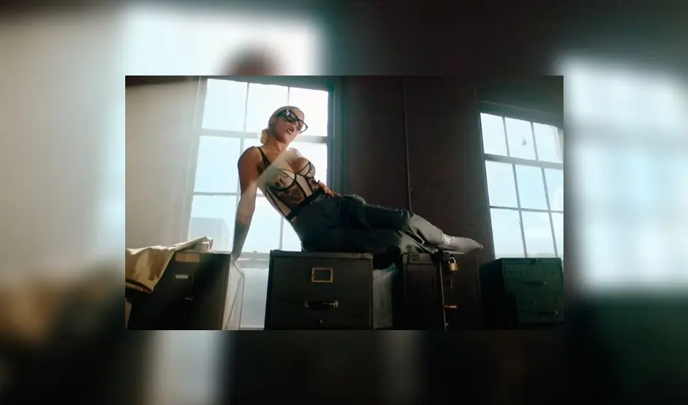 Leslie Shaw reacciona al saber que cantante de reggaetón recomienda “Estoy soltera”