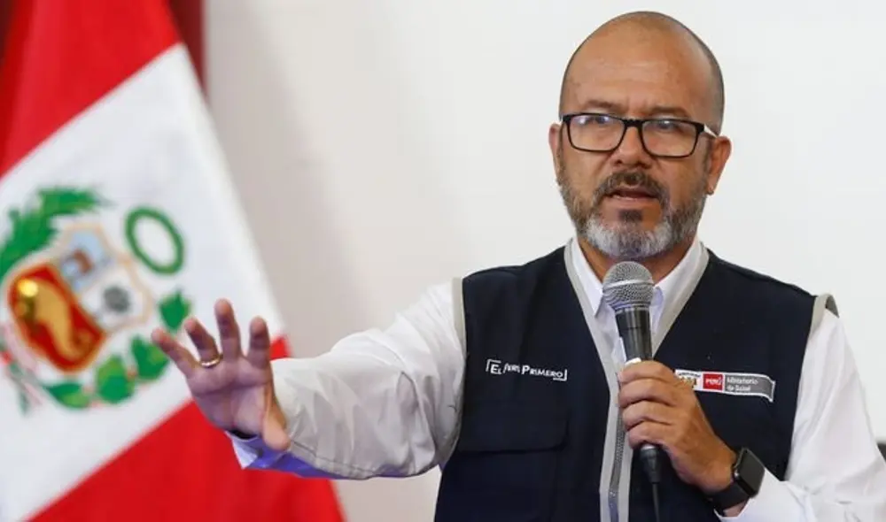 Minsa propone uso de protección facial en el transporte público, anuncia ministro Martos Minsa propone uso de protección facial en el transporte público, anuncia ministro Martos