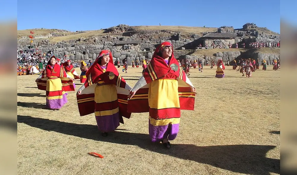 Las acllas en el Inti Raymi. Foto: Jazmín Lezama.
