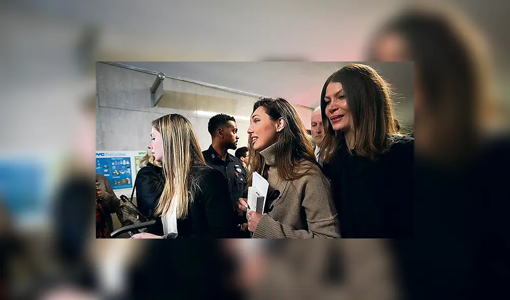 Conformes. Jessica Mann (centro) y Sawn Dunning (derecha).