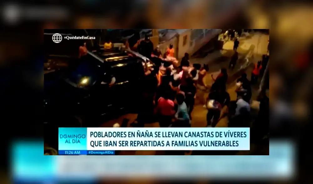 Vecinos de Ñaña saquearon al vehículo. Foto: Captura. Vecinos de Ñaña saquearon al vehículo. Foto: Captura.