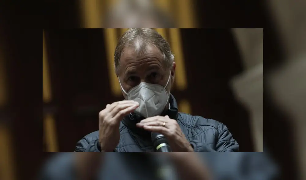 Jorge Muñoz Wells con representantes de corredores complementarios. Créditos: Jorge Cerdán / La República